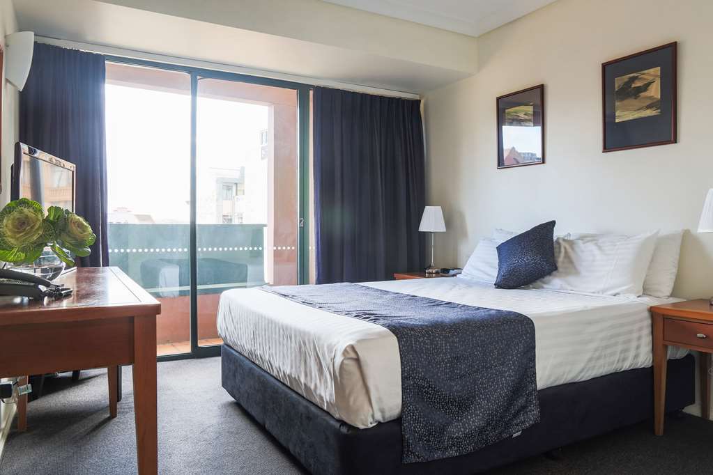 The Capitol Hotel Sydney Room photo